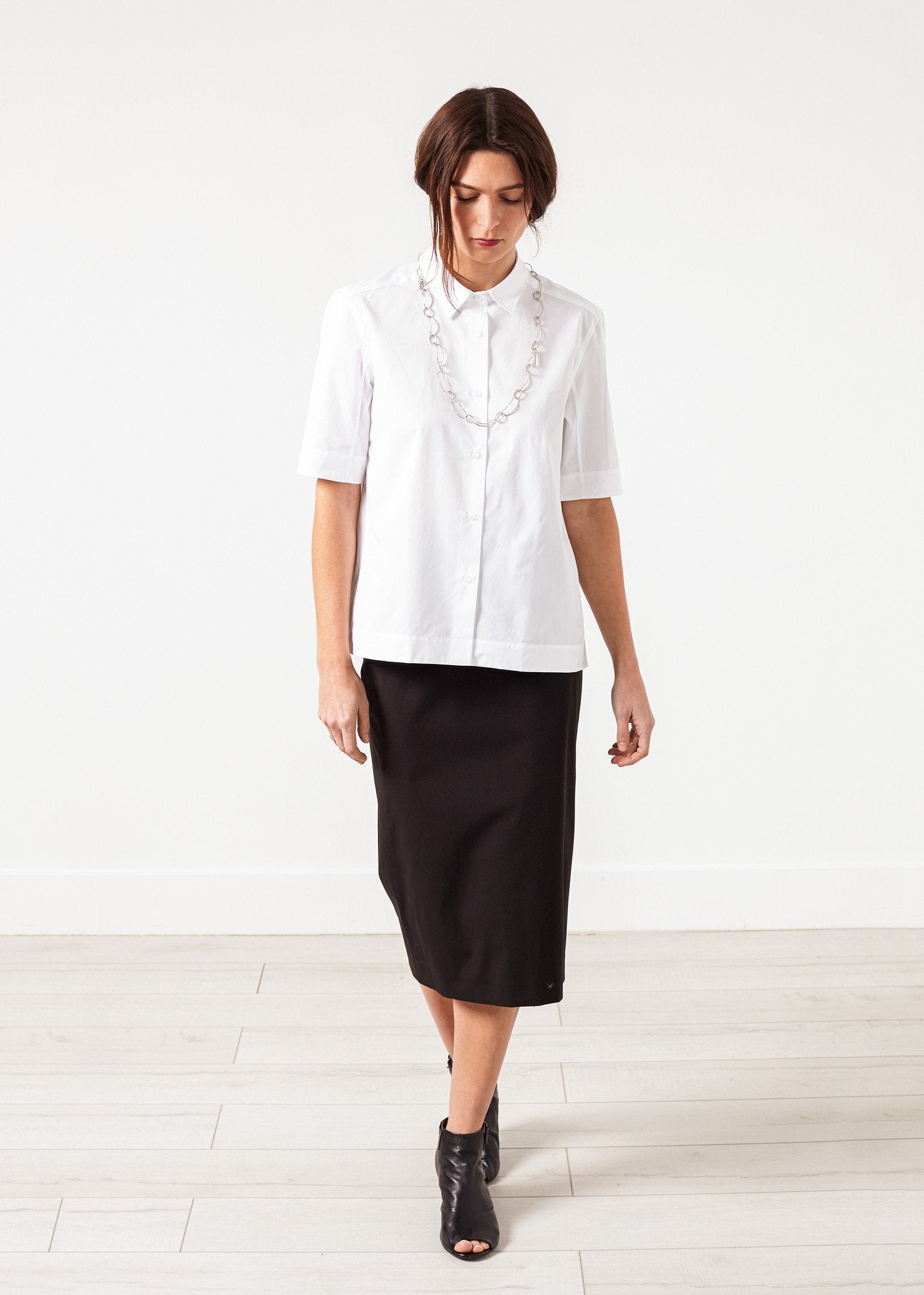 Lara Shirt in White (6707089506398)