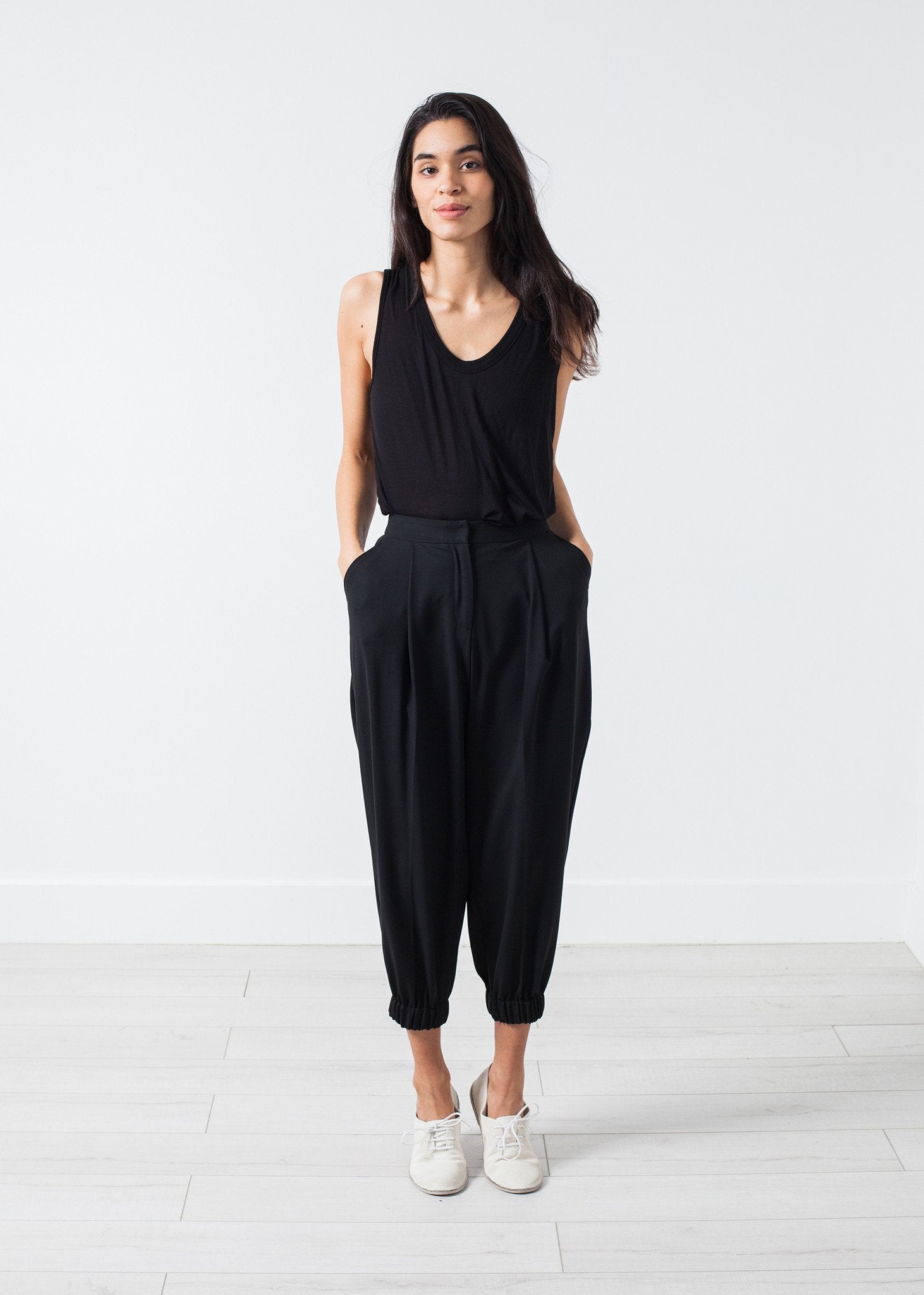 Fancy Wool Pant in Black (6707089211486)