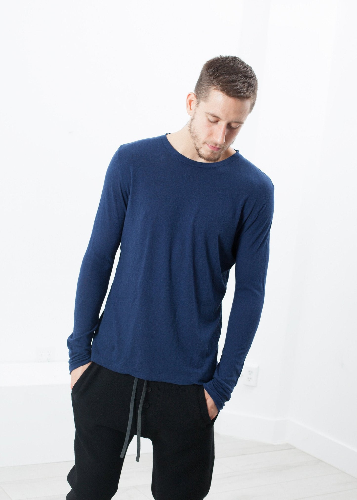 Cashmere Jersey Long Sleeve Tee in Navy (6707099304030)
