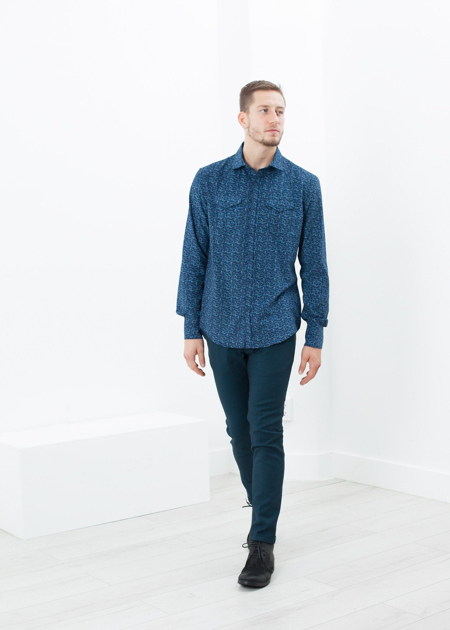 Western Arkansas Button-Up in Blue Floral (6707104546910)