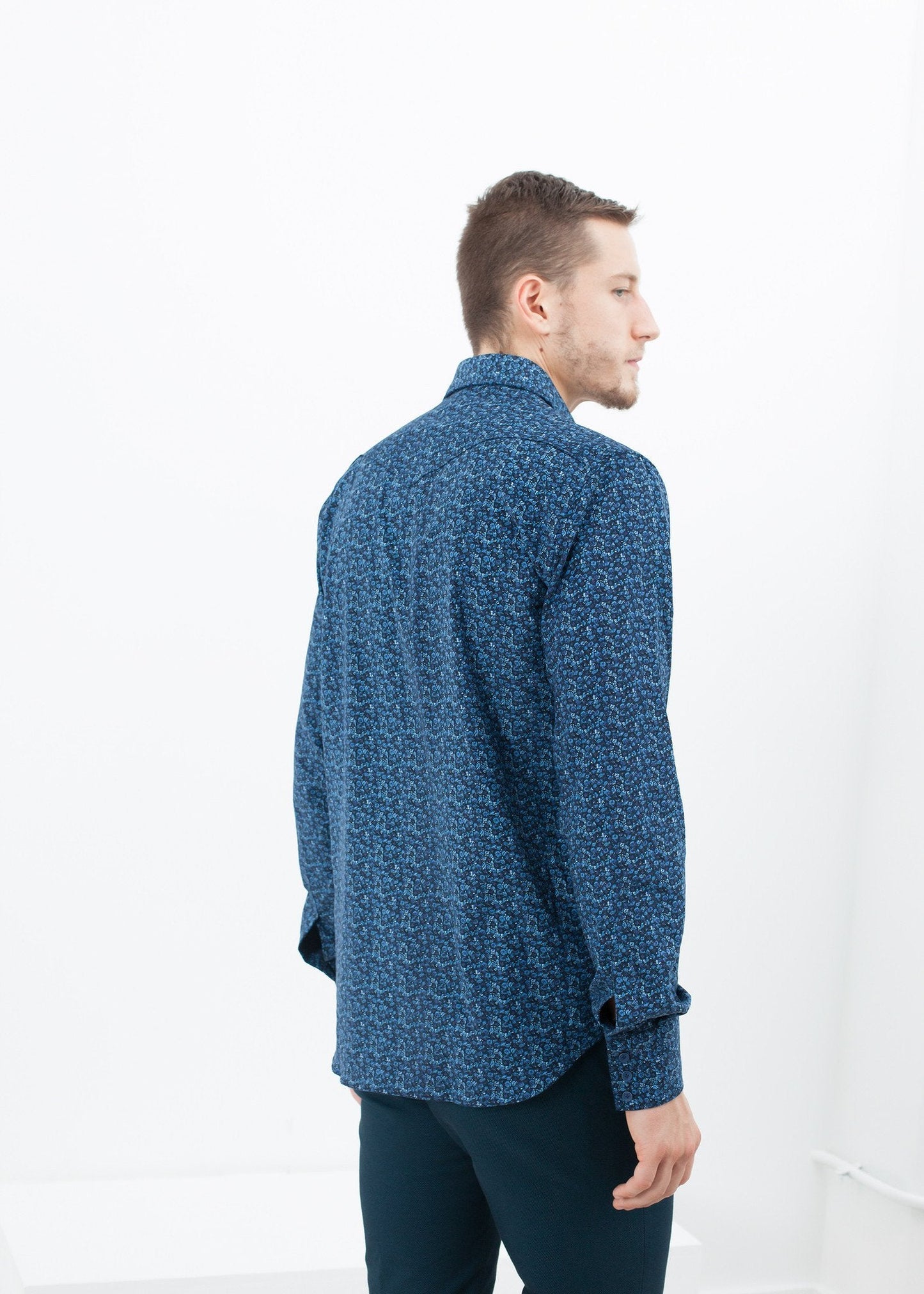 Western Arkansas Button-Up in Blue Floral (6707104546910)