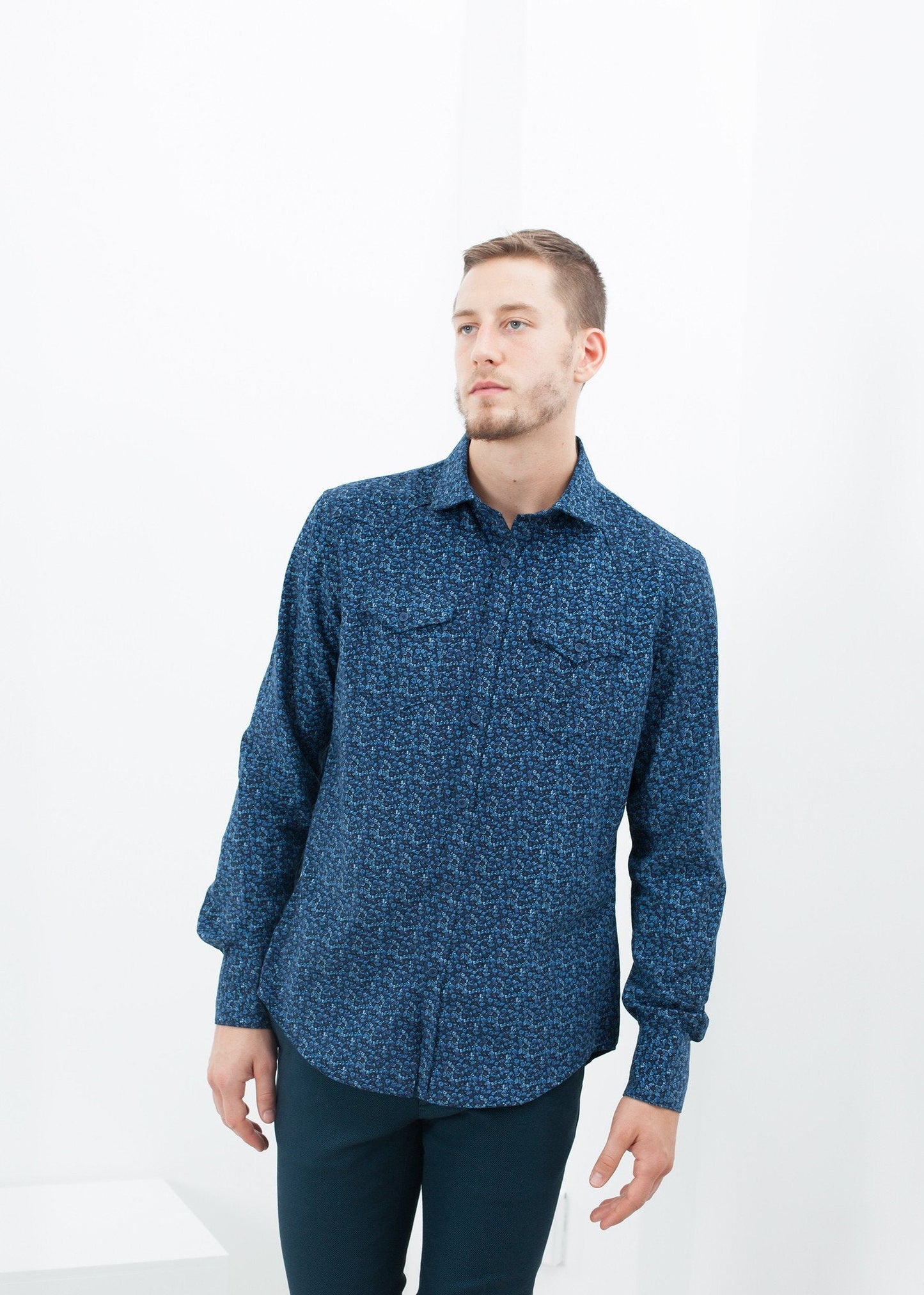 Western Arkansas Button-Up in Blue Floral (6707104546910)