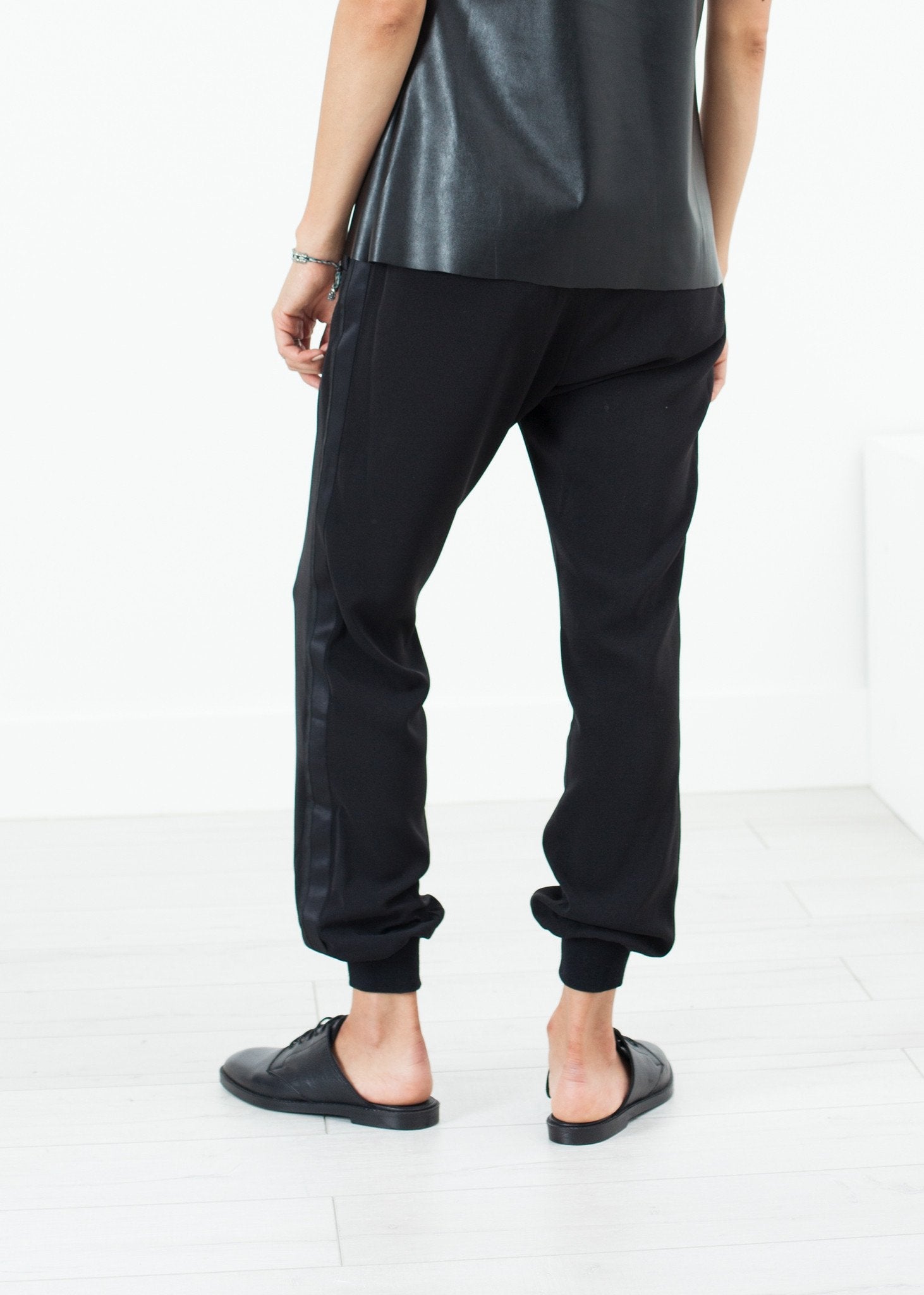 Camiliah Trouser in Black (6707101728862)
