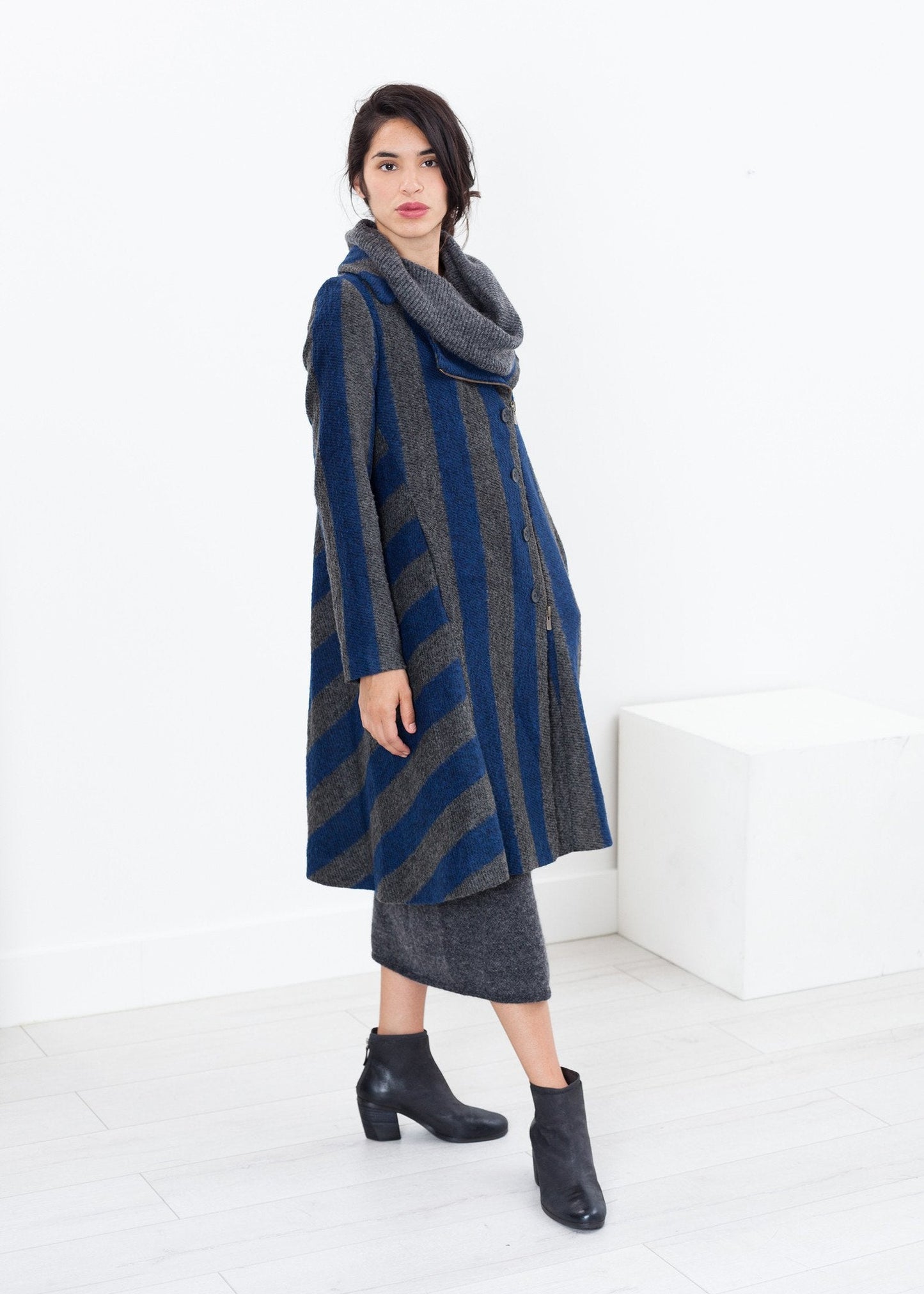 Petale Coat in Silver/Blue (6707098320990)