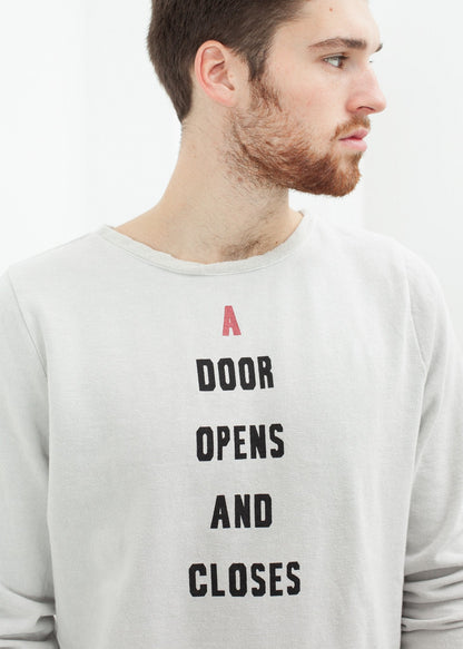 Vintage Sweatshirt in Light Grey (6707096518750)