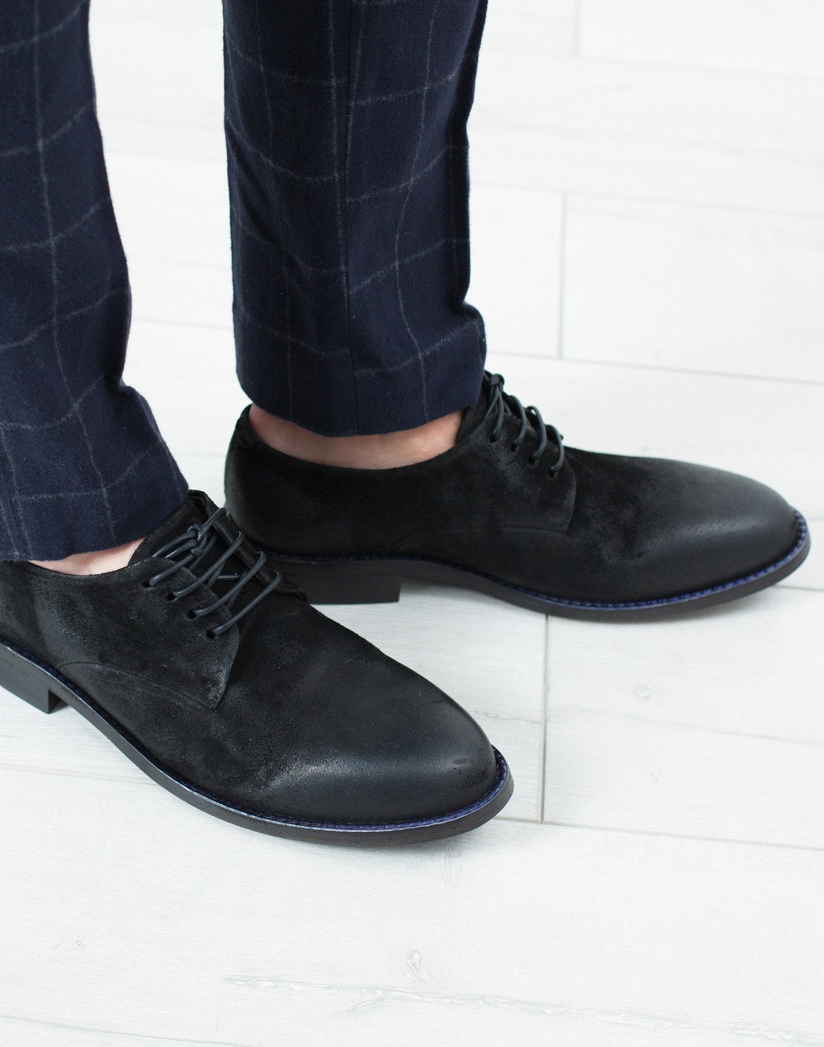 Sassolo Oxford in Black (6707097796702)