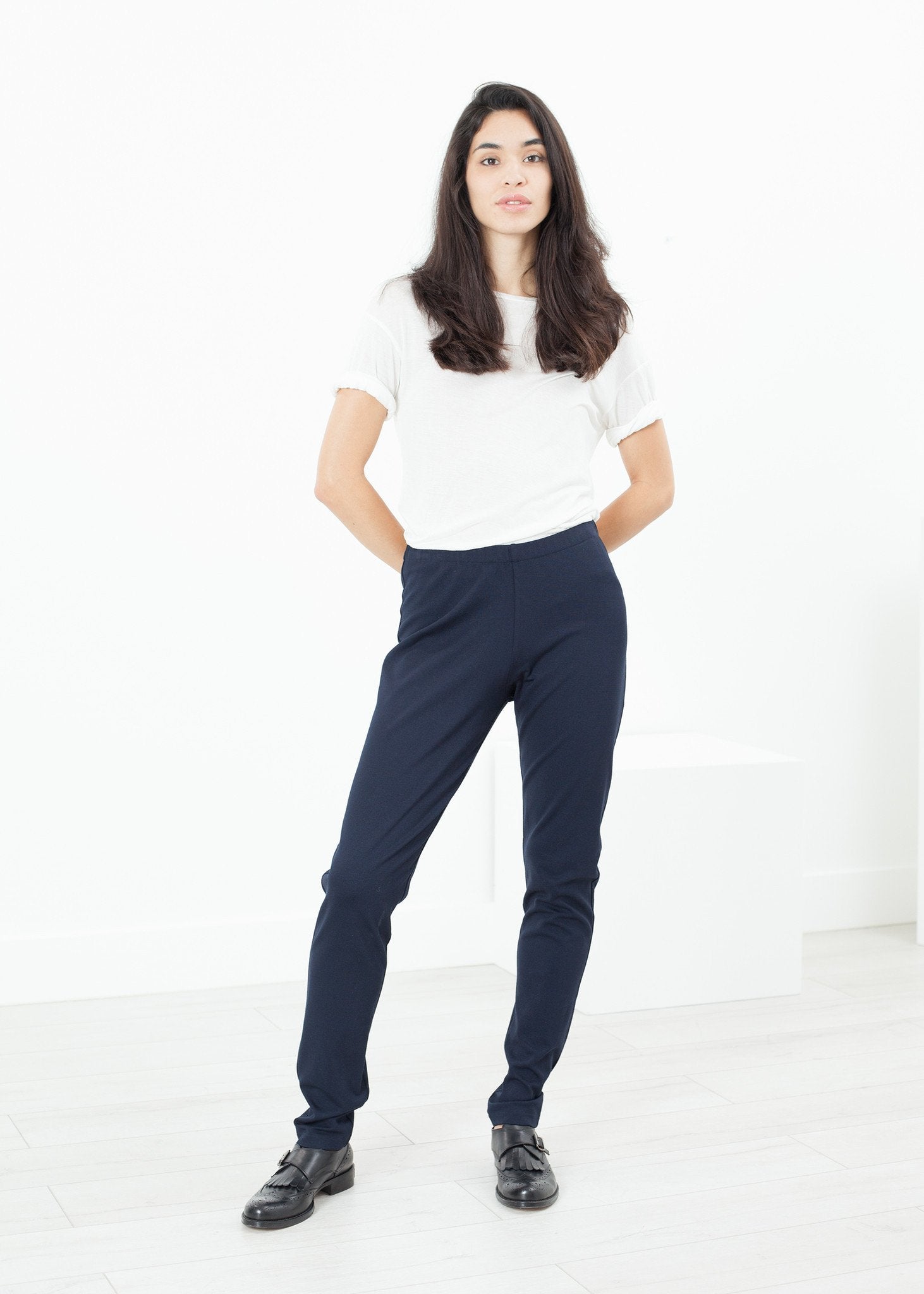 Easy Slim Pant in Navy (6707100483678)