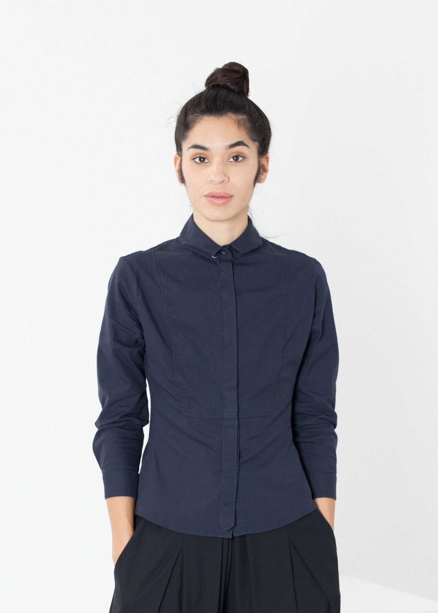 Wrinkled Tux Shirt in Navy (6707096846430)