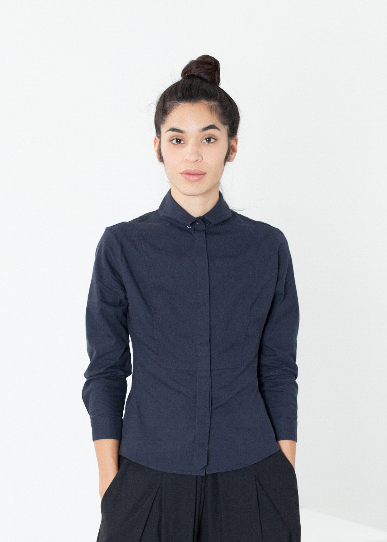 Wrinkled Tux Shirt in Navy (6707096846430)