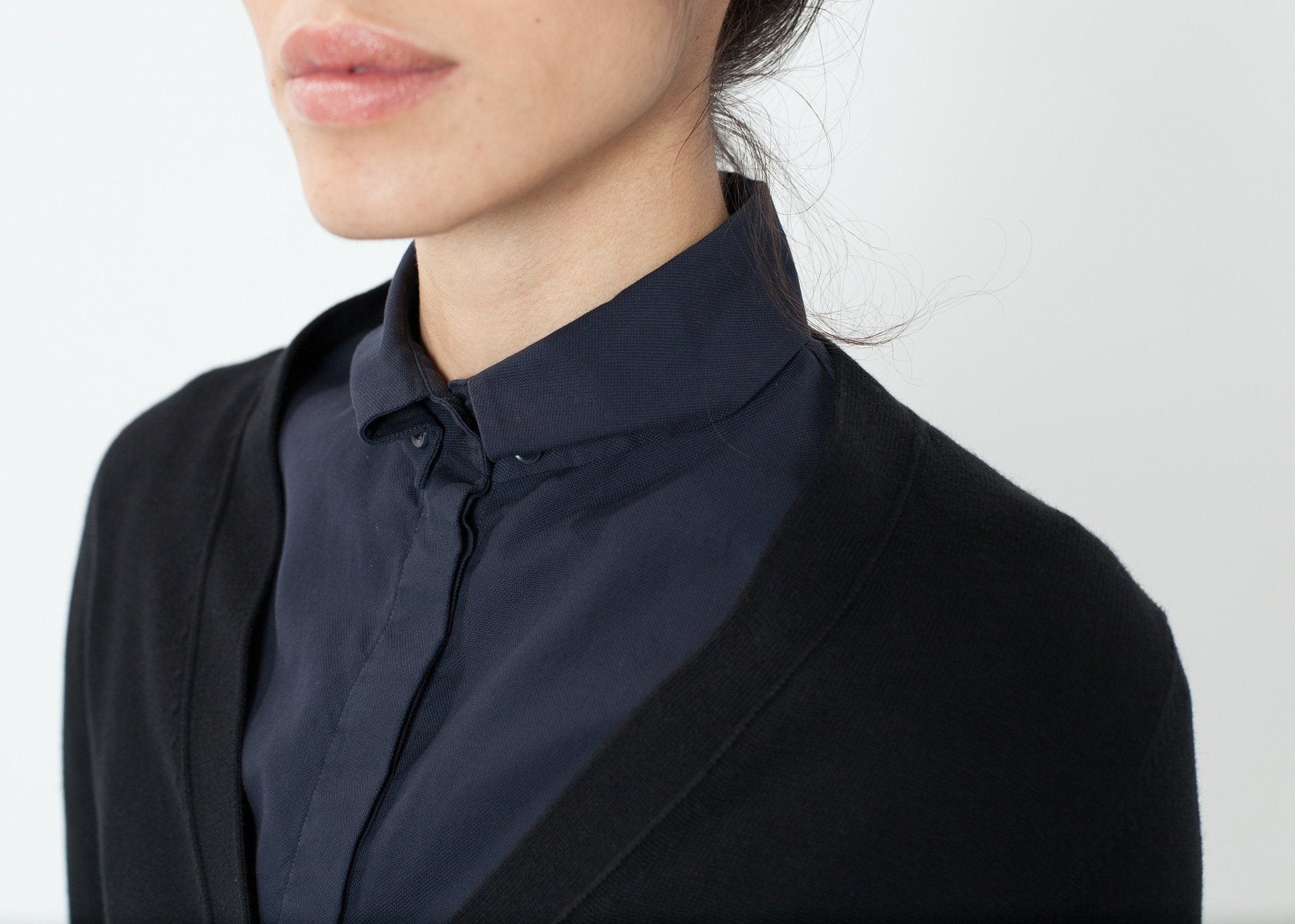 Wrinkled Tux Shirt in Navy (6707096846430)