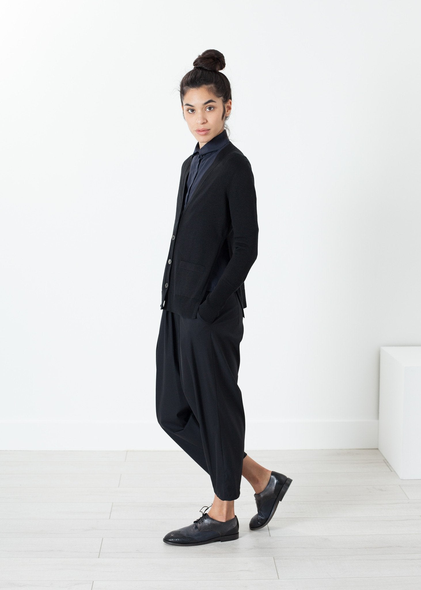 Square Cardigan in Black (6707096485982)