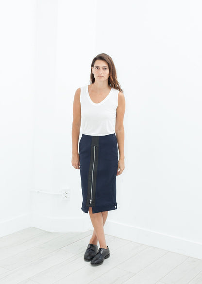 Contrast Zipper Skirt in Navy (6707096977502)