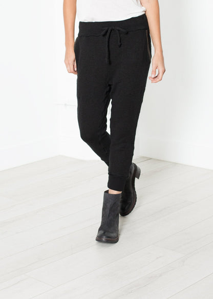 Highsoft Cropped Sweat in Black (6707099402334)