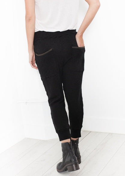 Highsoft Cropped Sweat in Black (6707099402334)