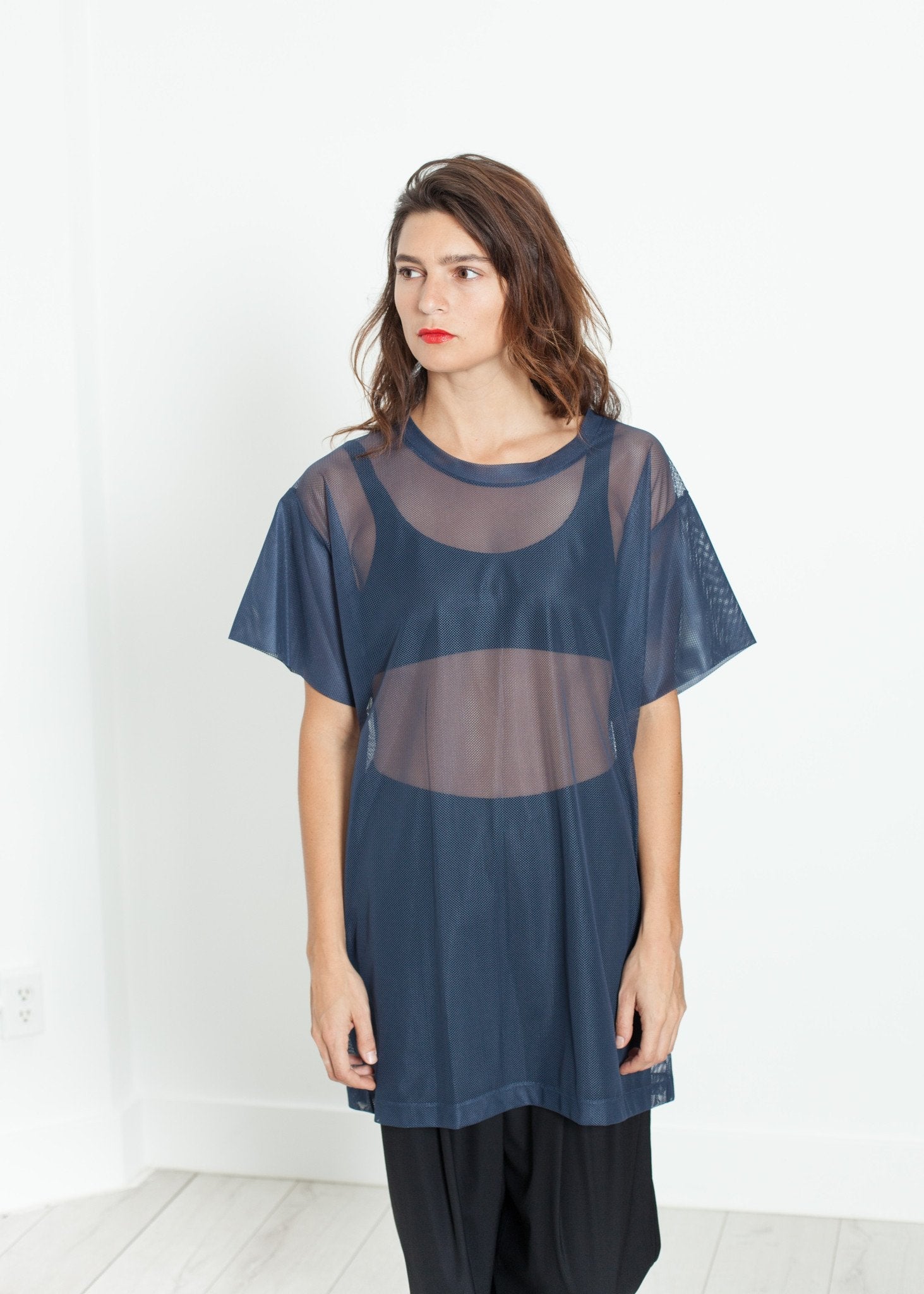 Mesh Over Tee in Navy (6707100680286)