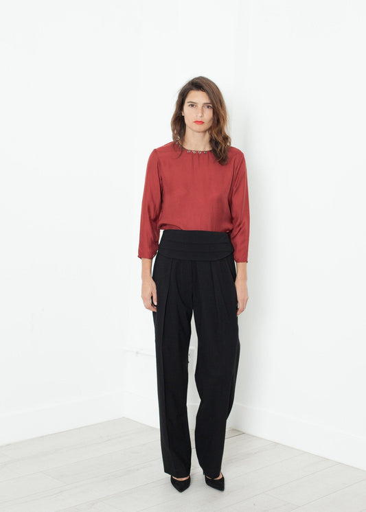 Pleated Waistband Trouser in Black (6707096715358)