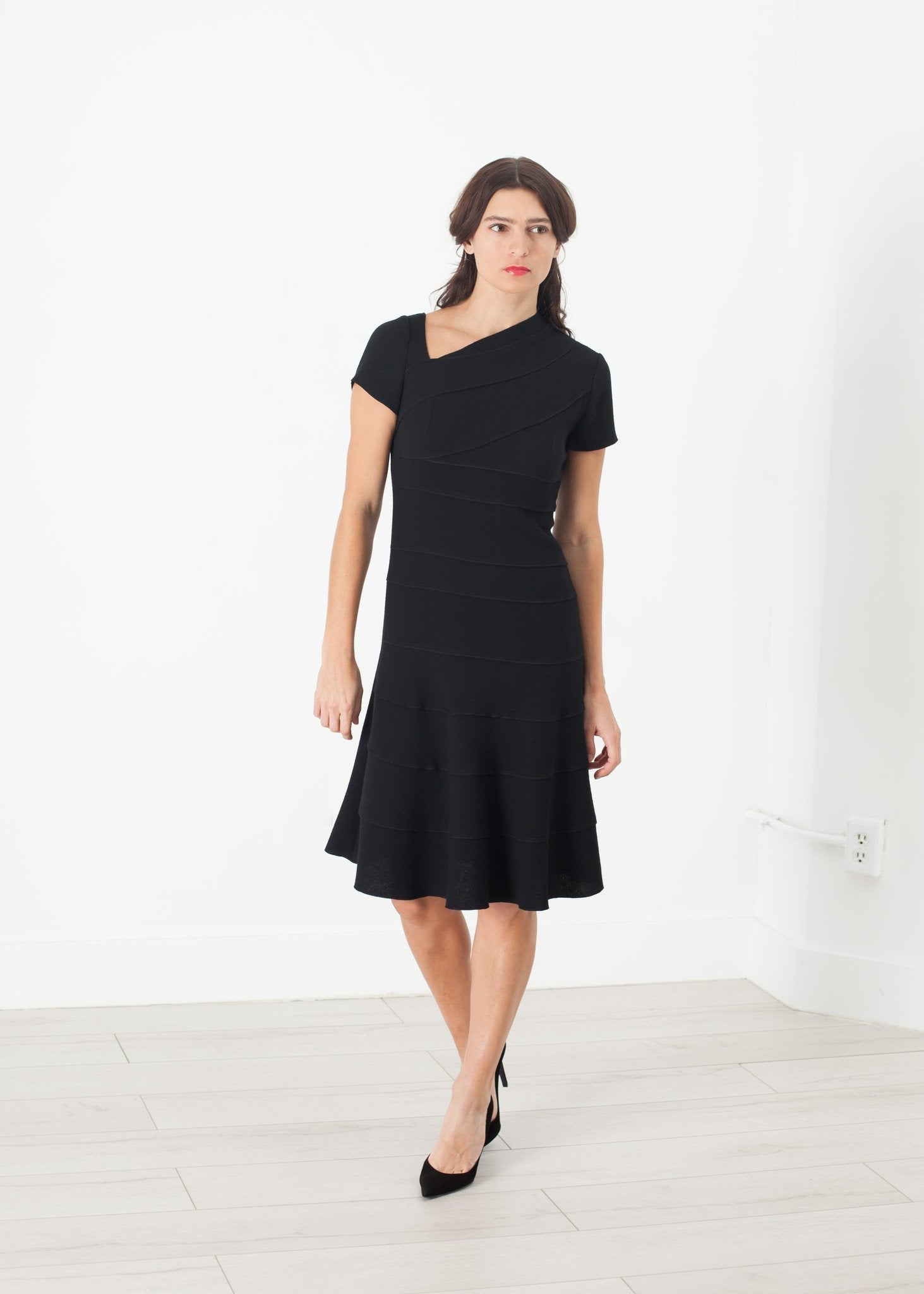 Lined Silhouette Dress in Black (6707094945886)
