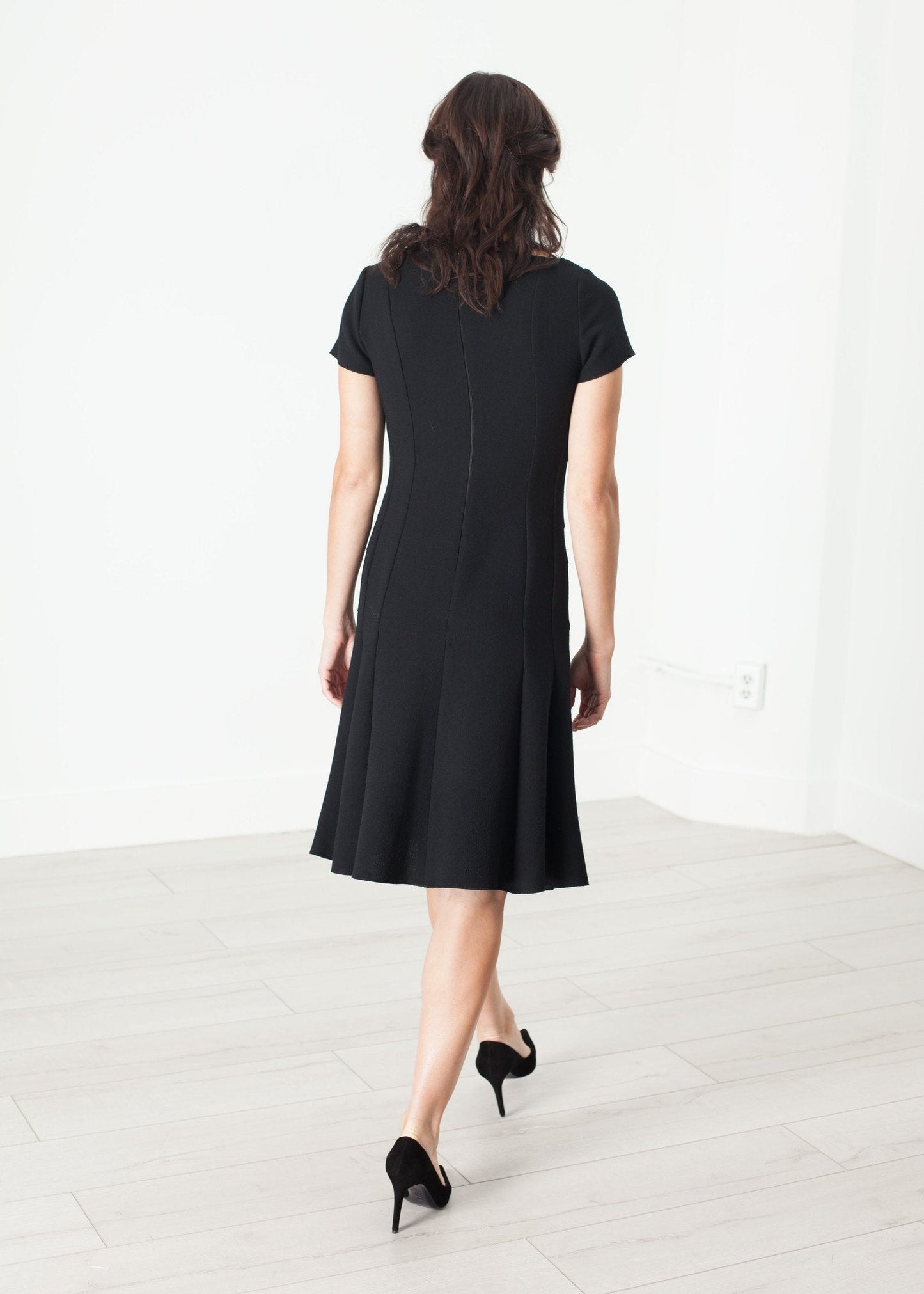 Lined Silhouette Dress in Black (6707094945886)