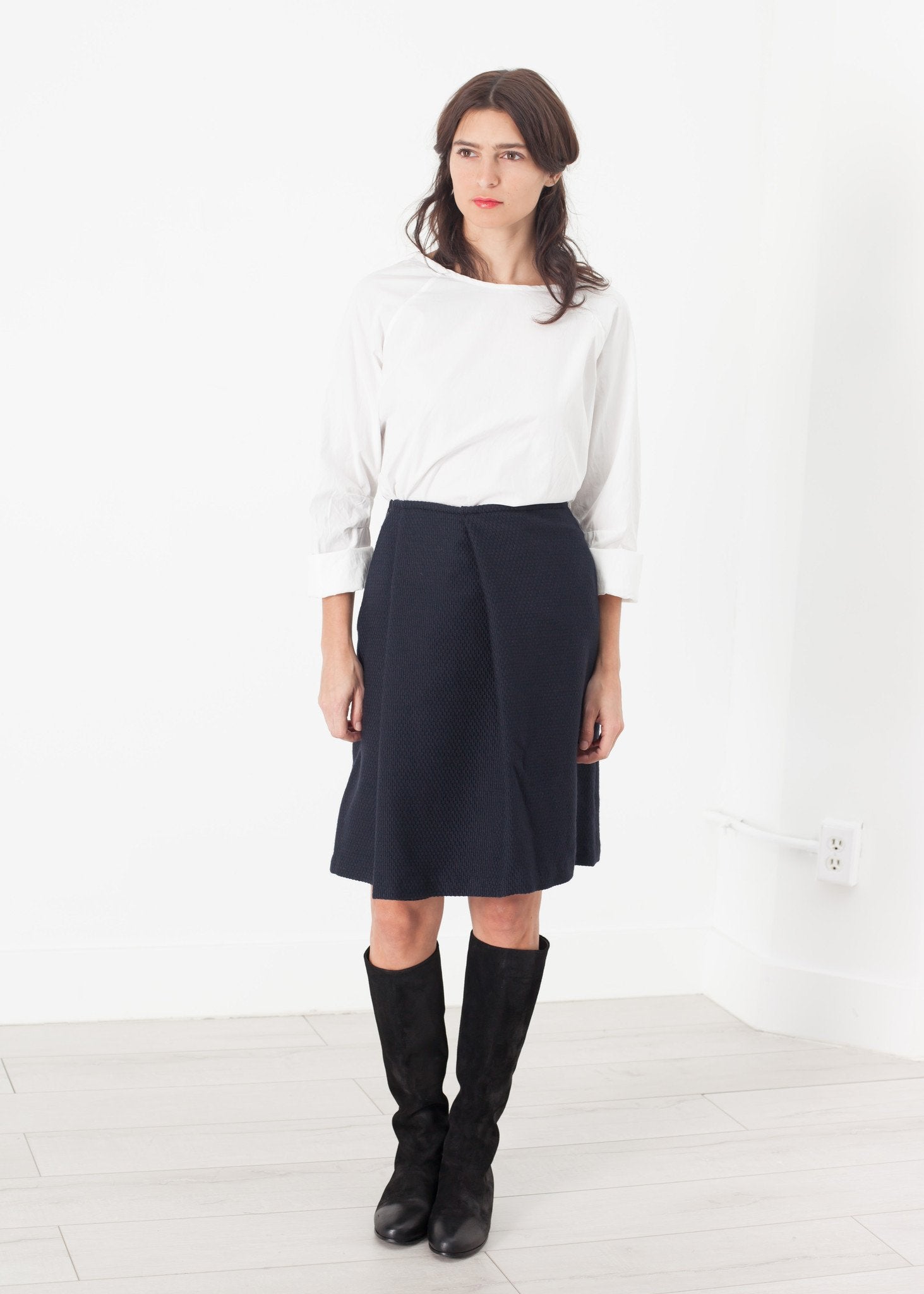 Pleated Wool Skirt in Navy (6707095404638)