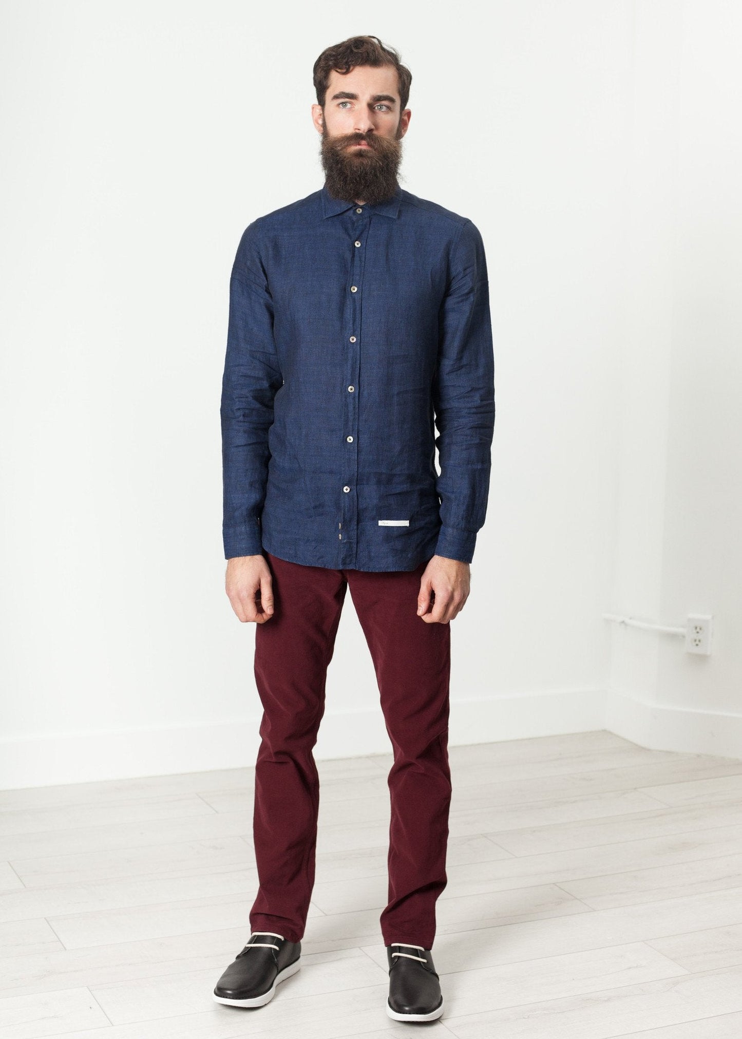 Button Up Shirt in Navy (6707105923166)
