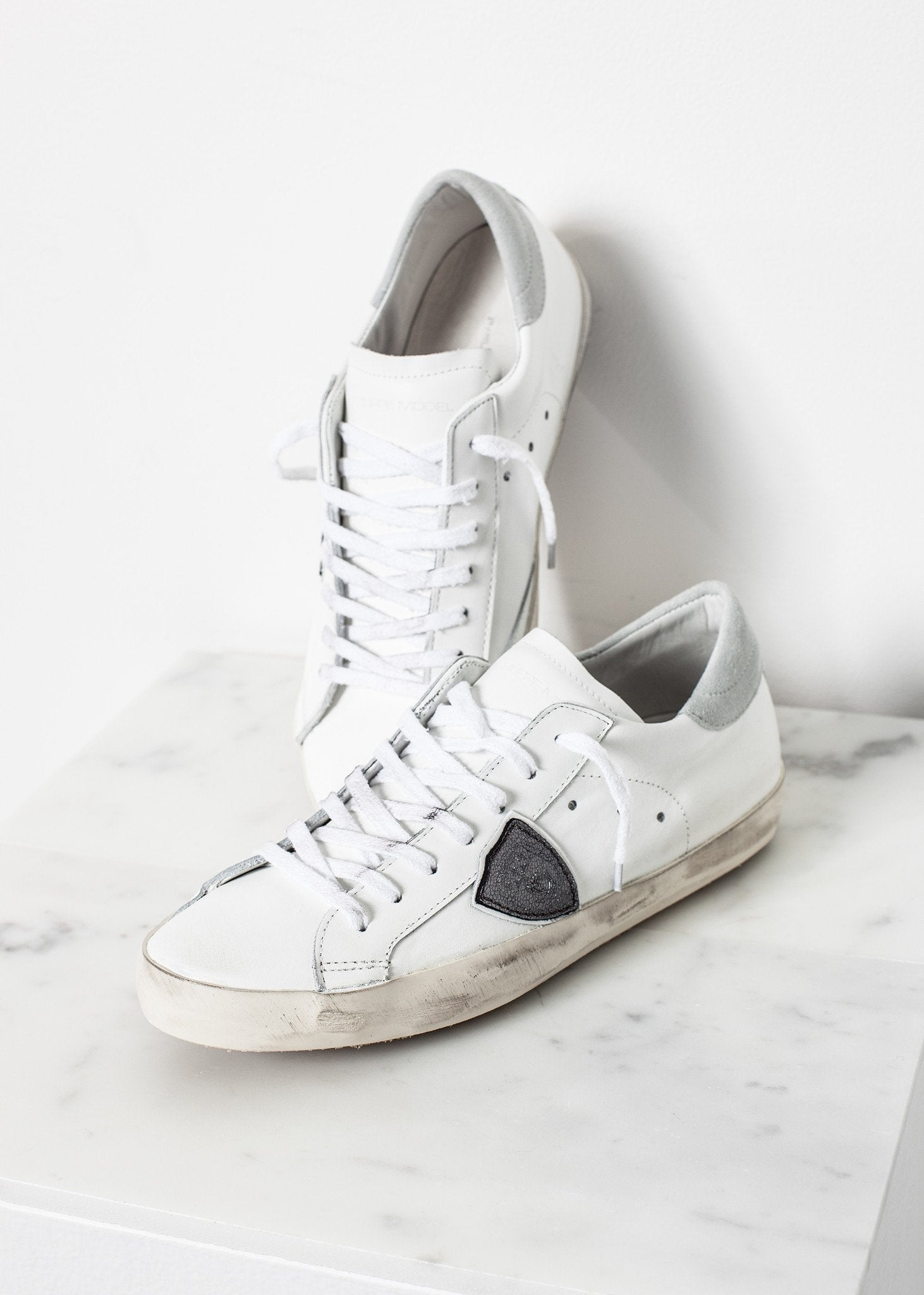 Low Top Sneaker (6707077873758)