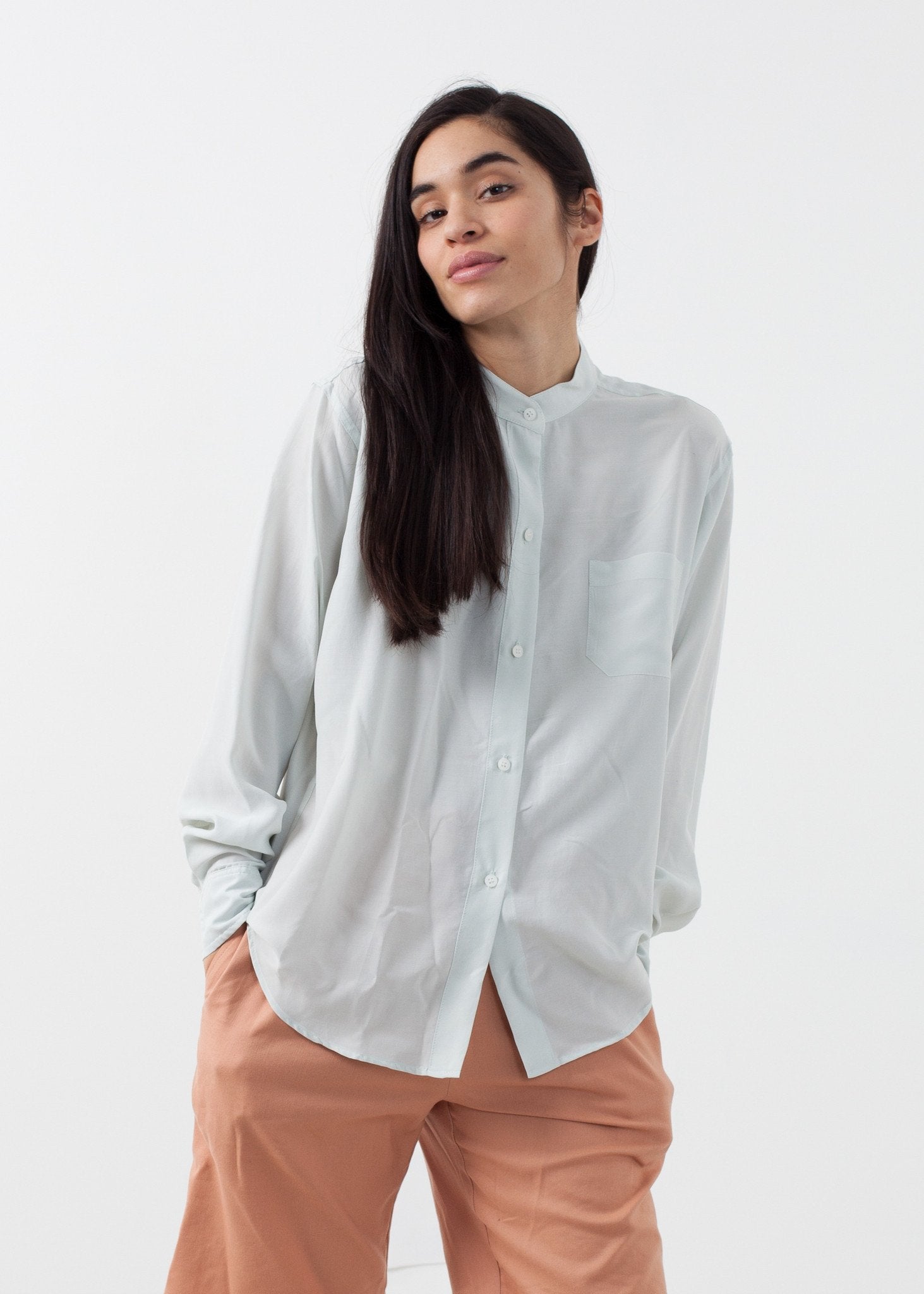 Classic Button Down (6707091308638)