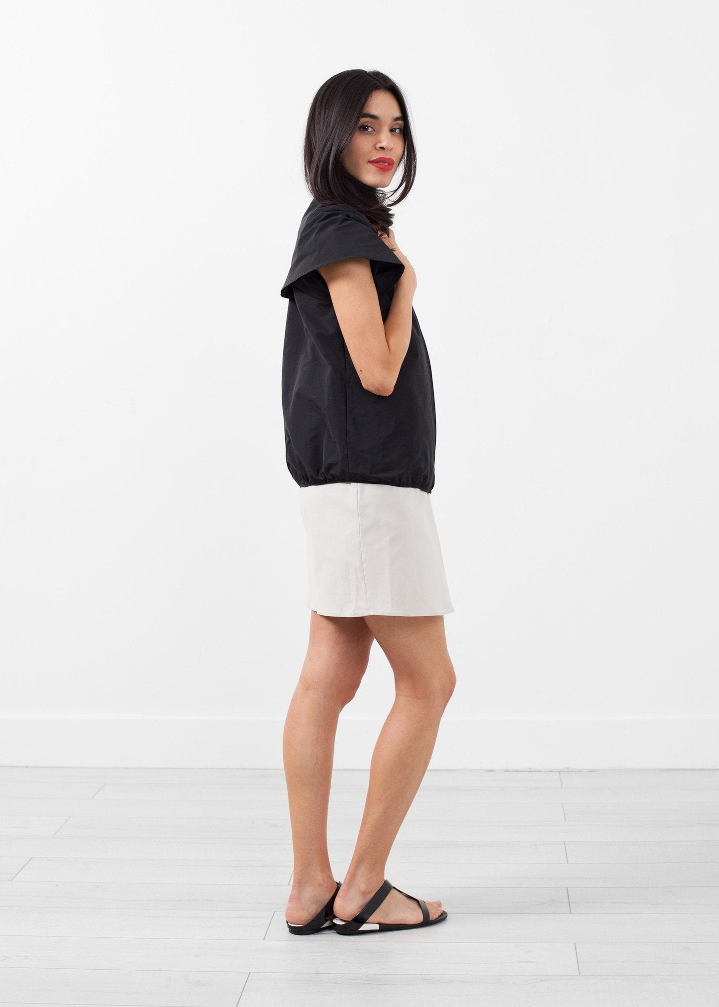 Sleeveless Cape Jacket (6707061981278)