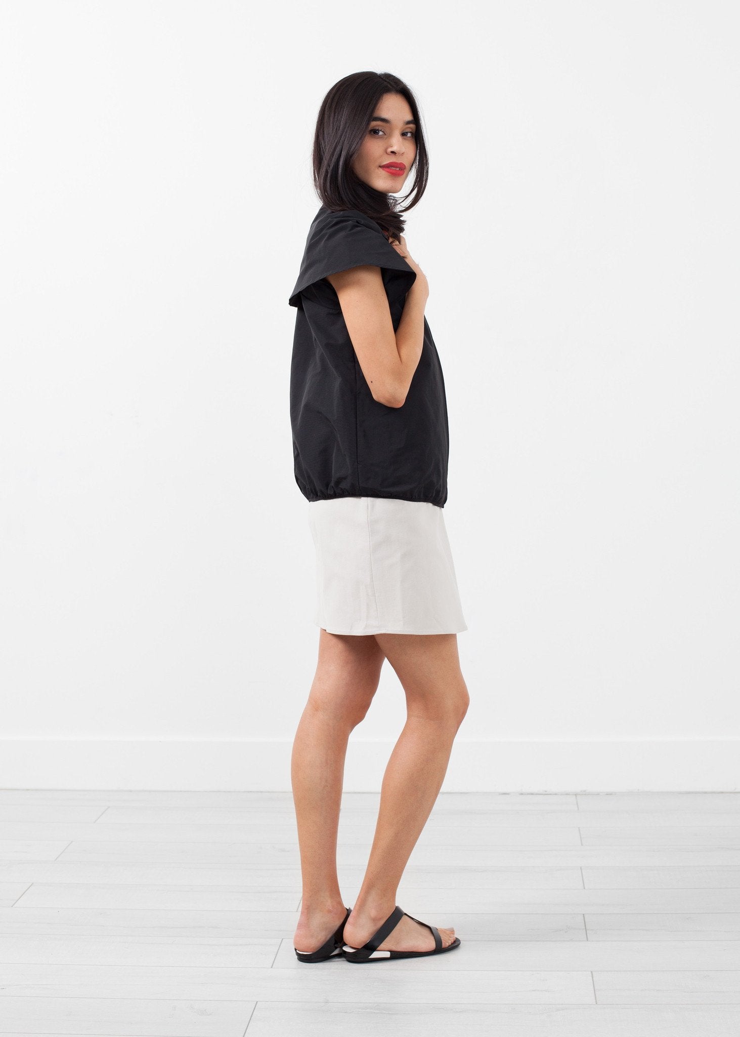 Sleeveless Cape Jacket (6707061981278)