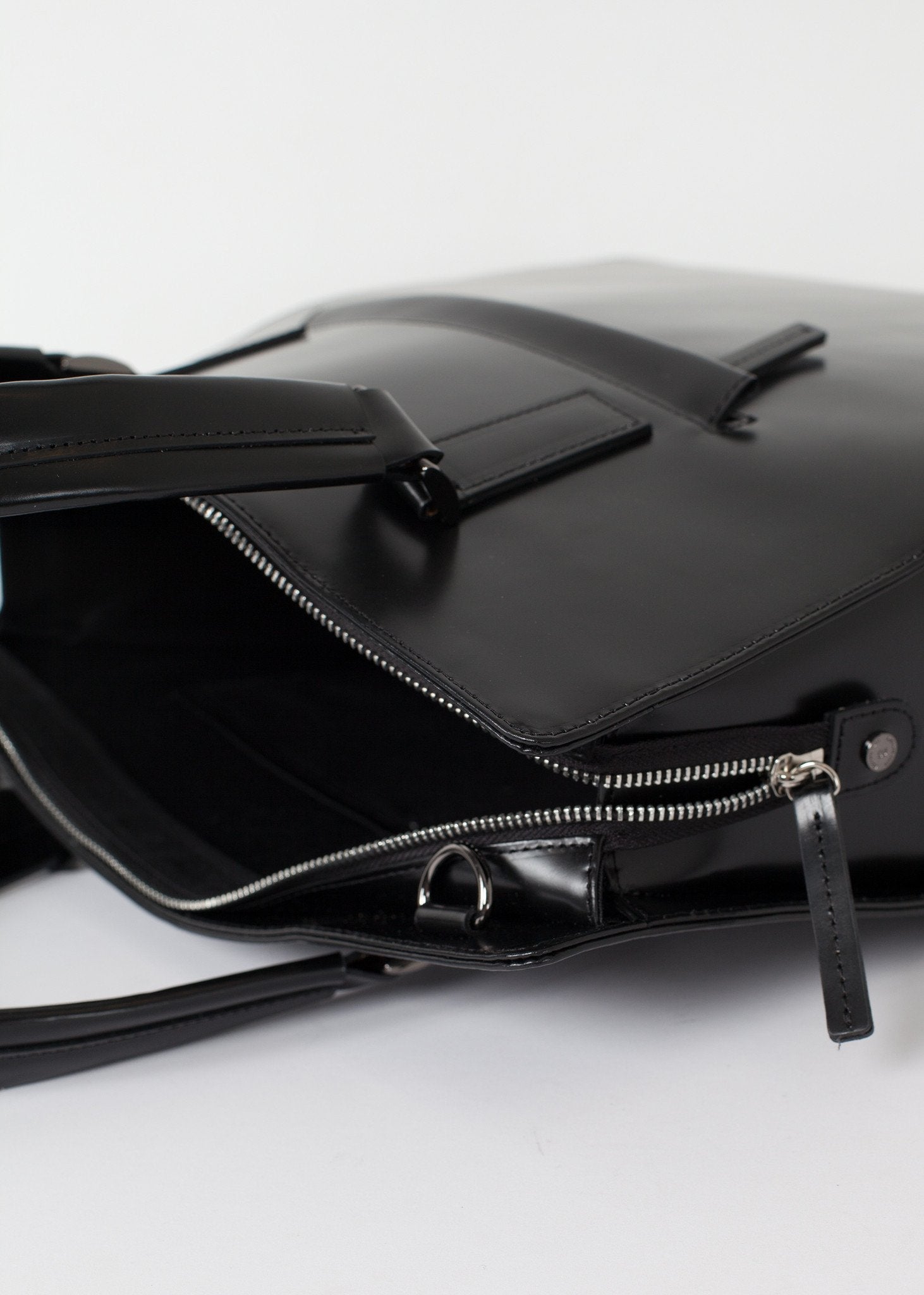 Vertical Tote (6707061424222)