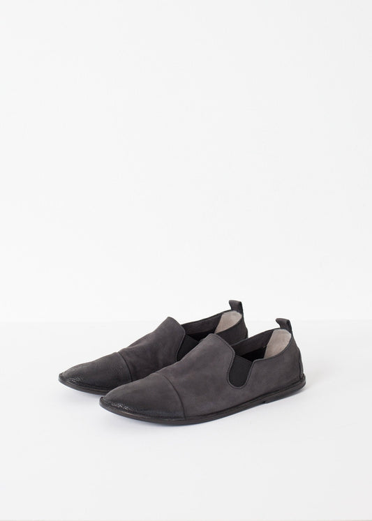 Low Chelsea Boot in Black (6707093831774)