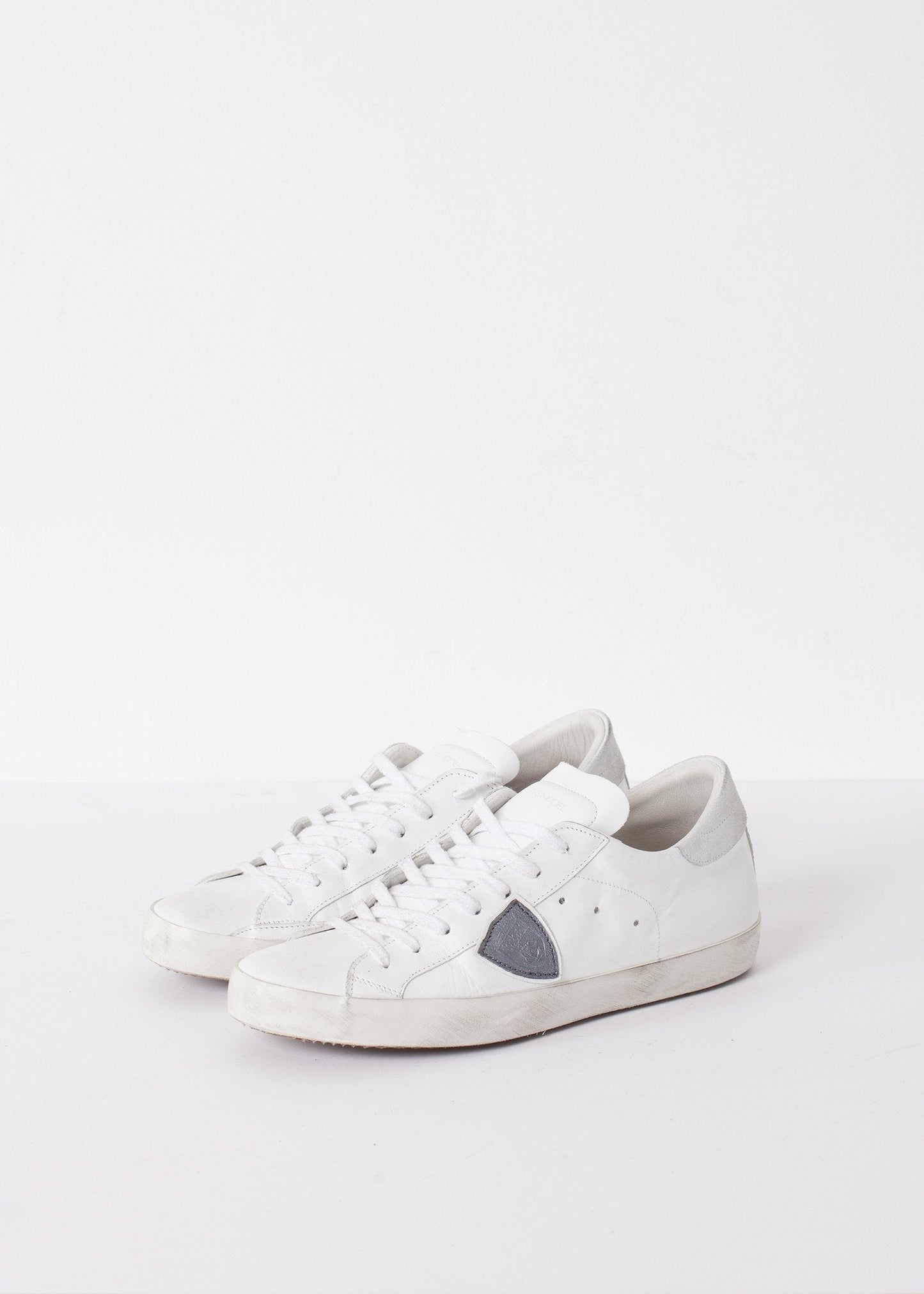 Low Top Sneaker (6707077873758)