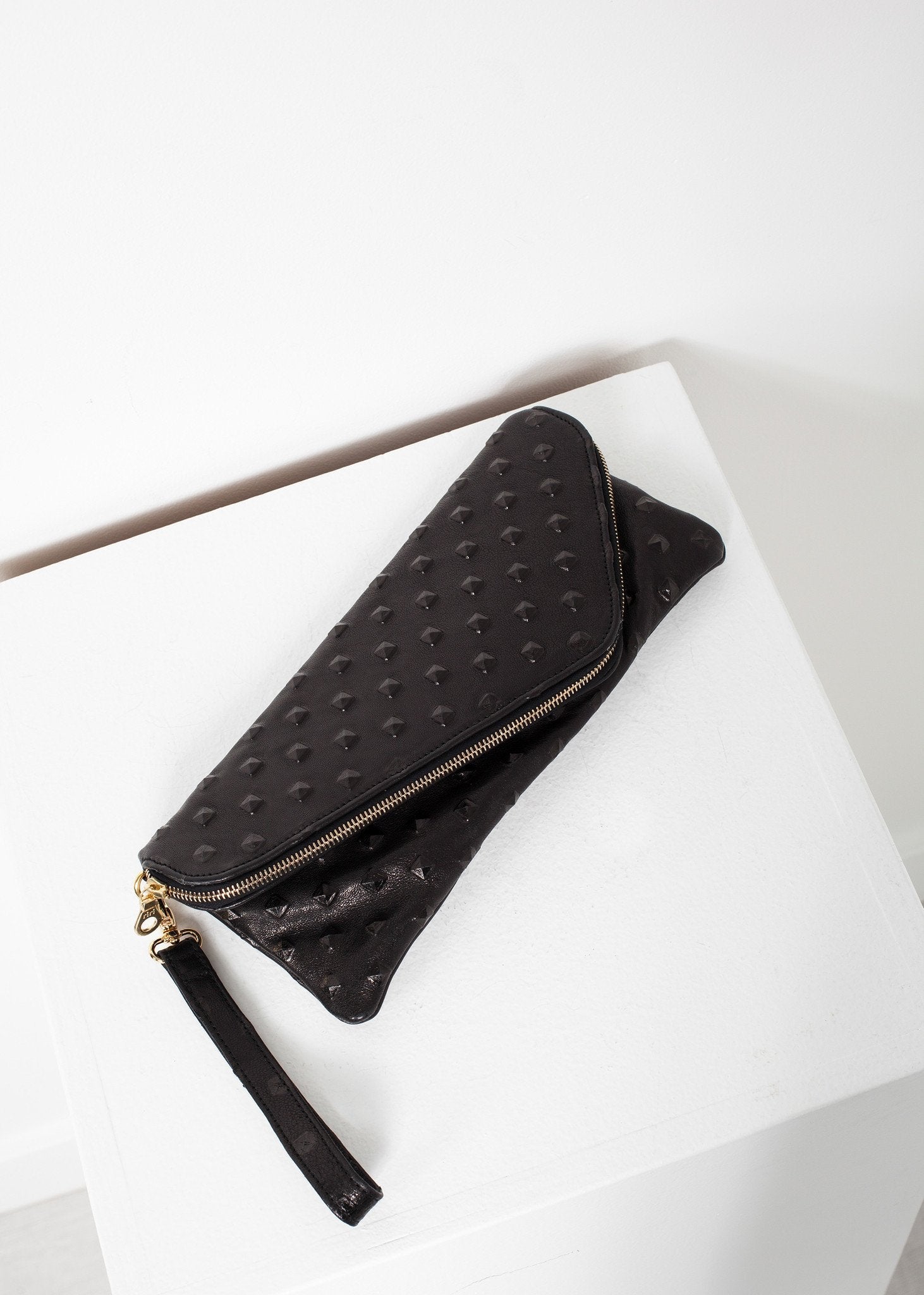 Roxanne Leather Clutch in Black (6707093012574)