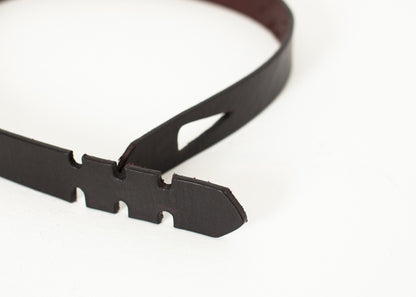 Buckle-less Belt in Black (6707093700702)