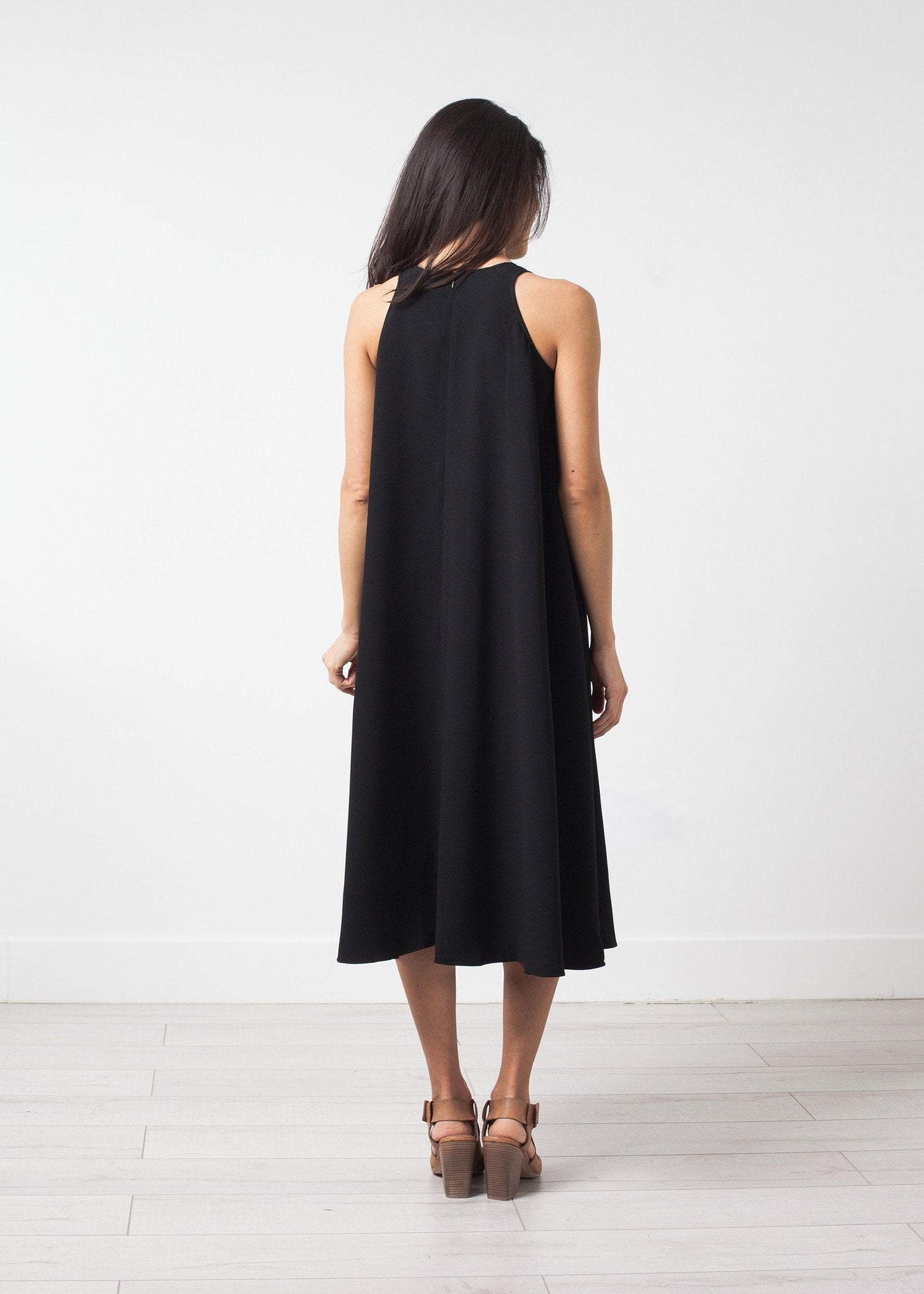 Sleeveless Flow Dress (6707092357214)