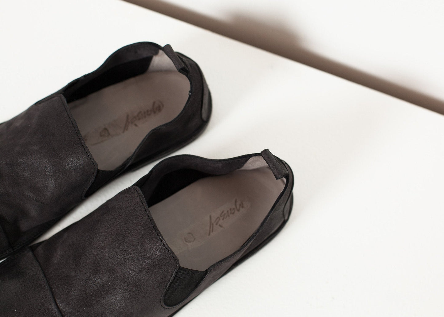 Low Chelsea Boot in Black (6707093831774)