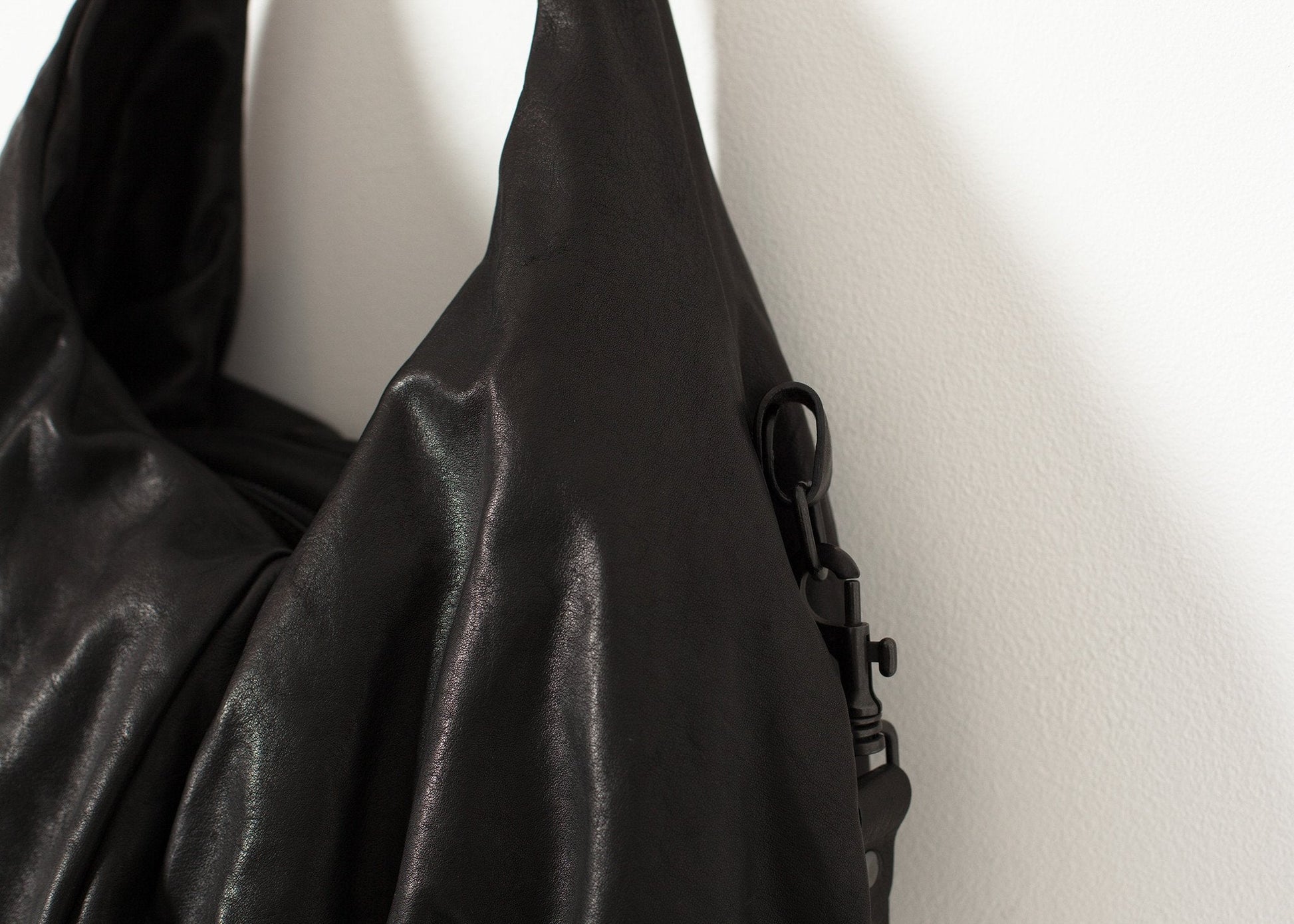 Circle Bag in Black (6707093930078)