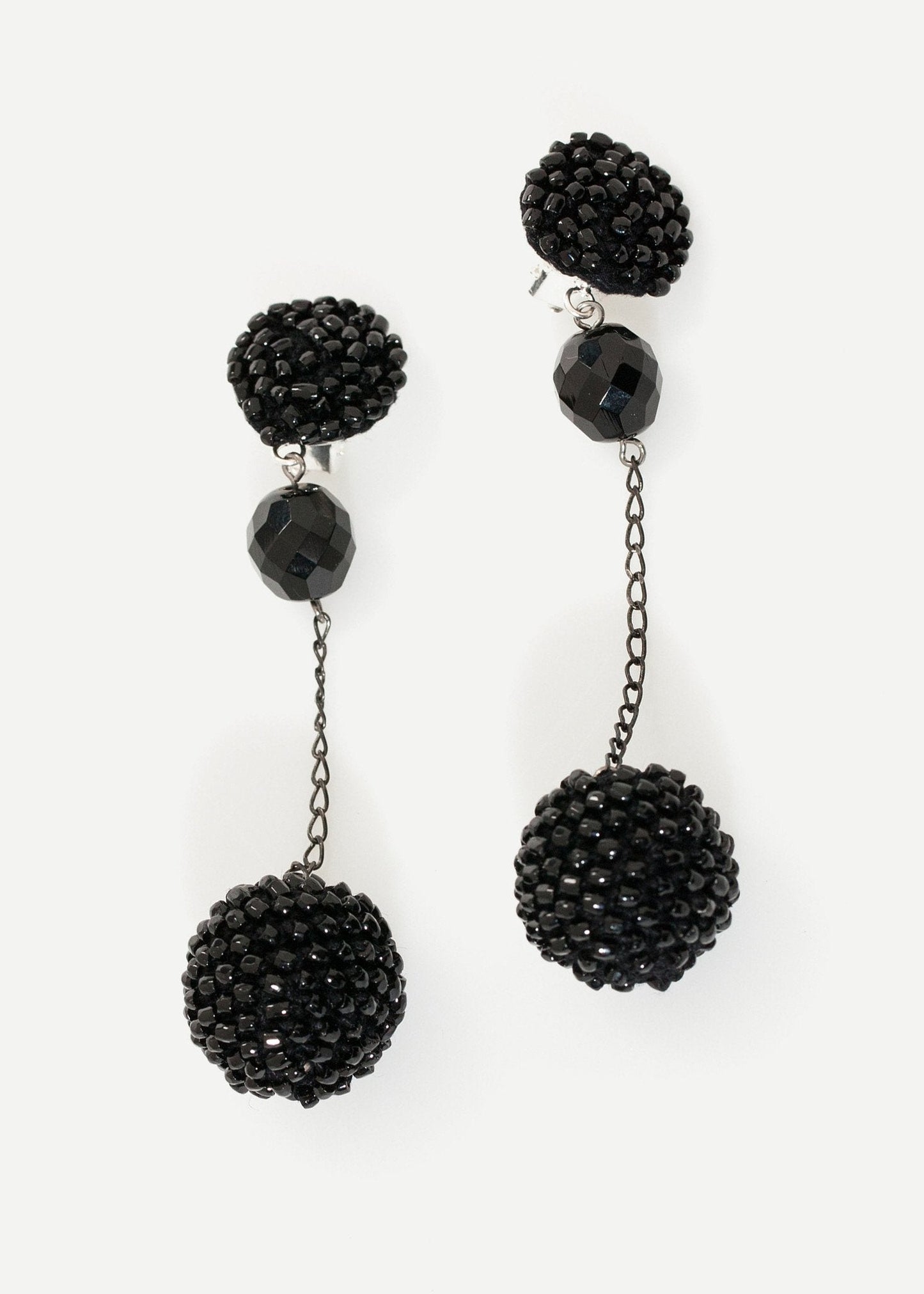 Drop Cluster Earring in Black (6707101106270)