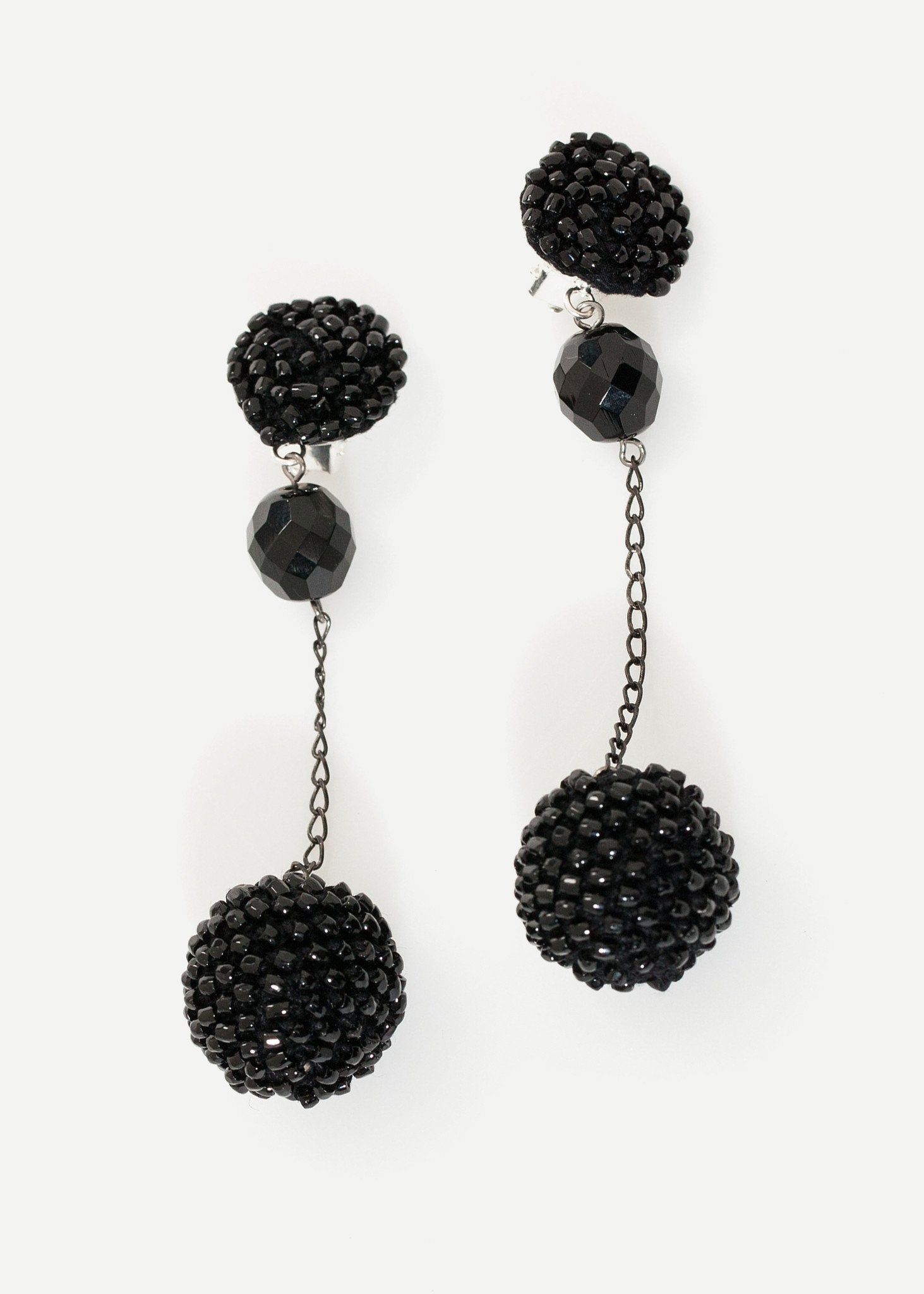 Drop Cluster Earring in Black (6707101106270)